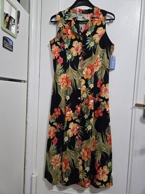 Sleeveless Black Tropical Floral Button-Front Dress